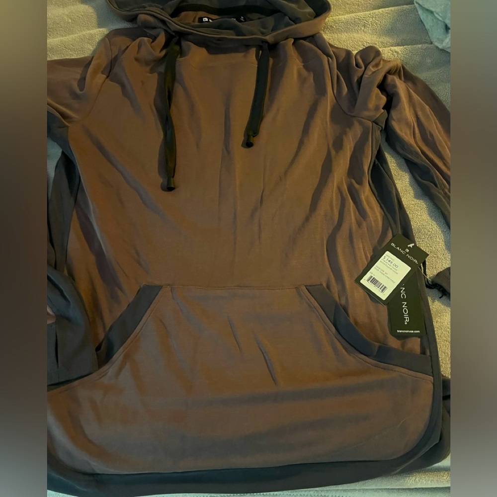 BNWT Blanc Noir Womens Hoodie size Medium